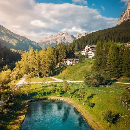 Hotel Casa Nives La Villa (Trentino Alto Adige)